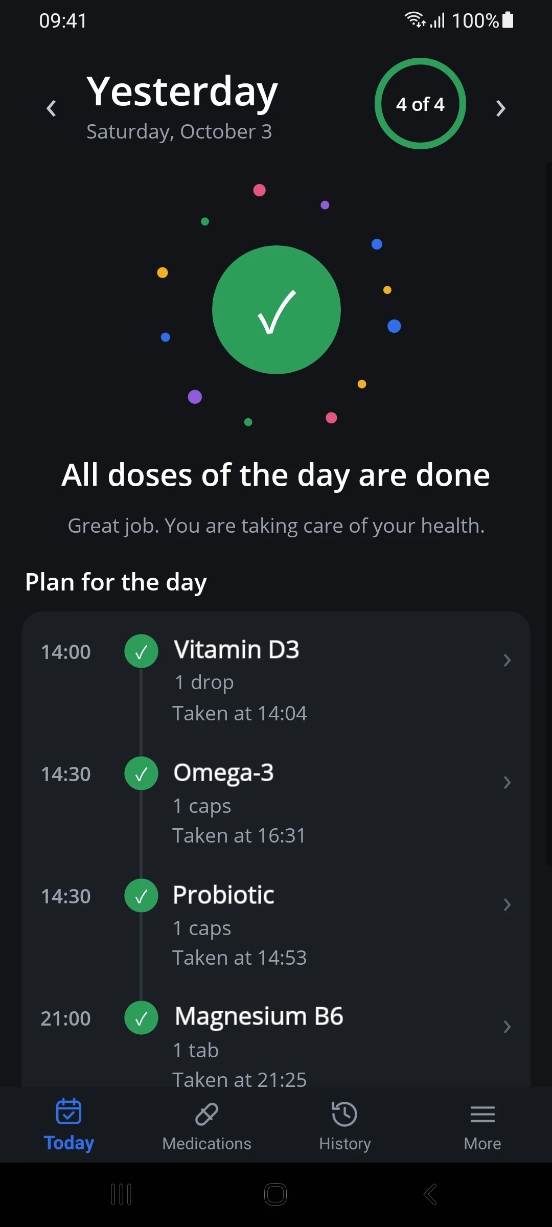 Yesterday screen in dark theme: all doses of the day are done, 4 of 4